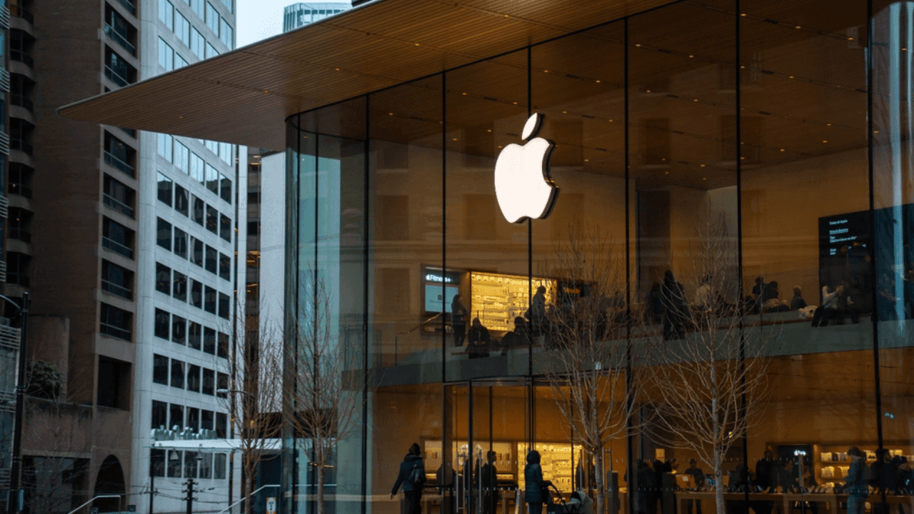 Apple, Genius Bar görüşmelerini yapay zeka ile özetleyen özelliği test ediyor