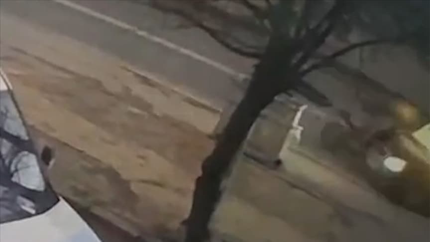 Tekirdağ'da motosikletle hafif ticari aracın çarpıştığı kaza kamerada