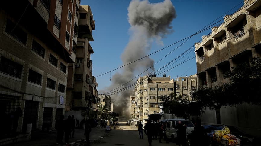 İsrail ordusunun Gazze'ye düzenlediği saldırılarda 3 Filistinli hayatını kaybetti, 5 kişi yaralandı