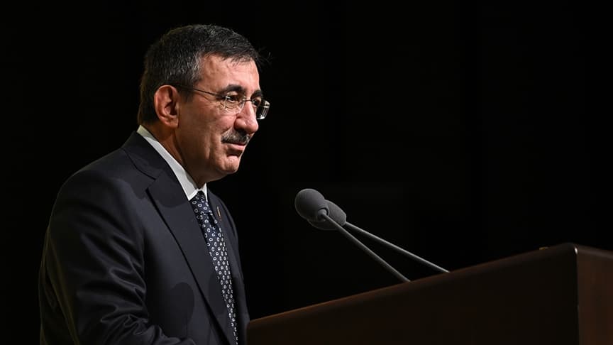 Cumhurbaşkanı Yardımcısı Yılmaz'dan Kadir Gecesi mesajı