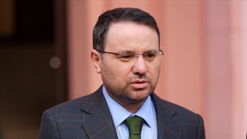 Siyasilerden Adalet Bakanı Gürlek'e destek