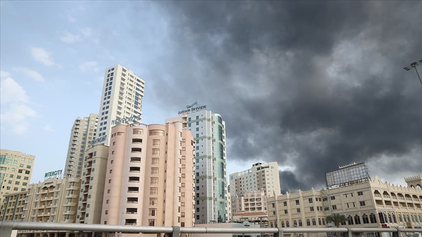 Bahreyn'de İran'dan düzenlenen İHA saldırısı sonrası bir şirkete ait tesiste yangın çıktı