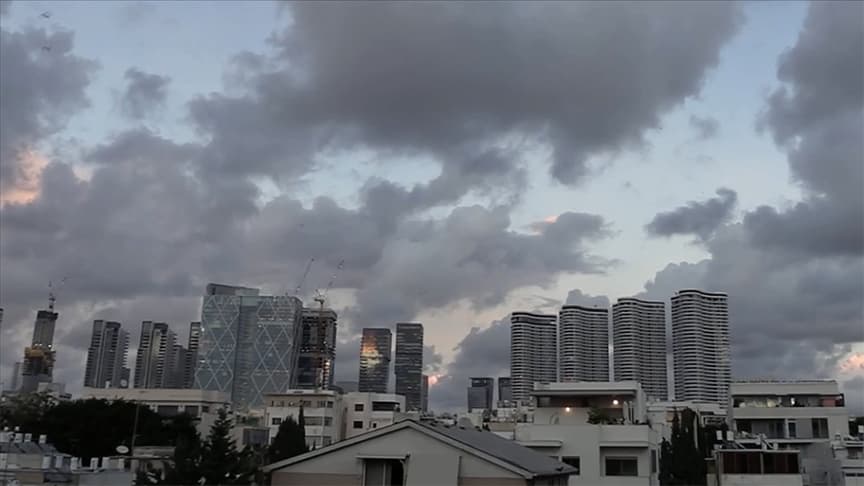 İran'ın İsrail'e yaptığı 9'ncu dalga misillemenin ardından Tel Aviv'de sirenler çaldı