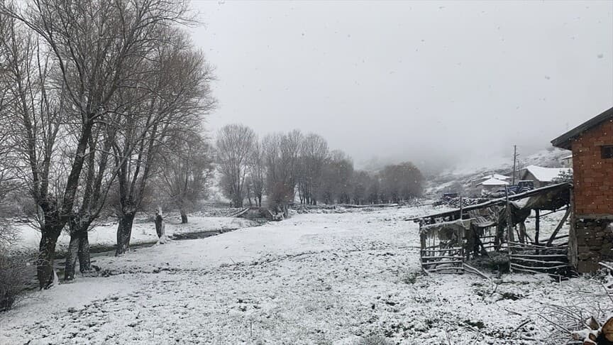 Bazı illerde kar etkili oldu
