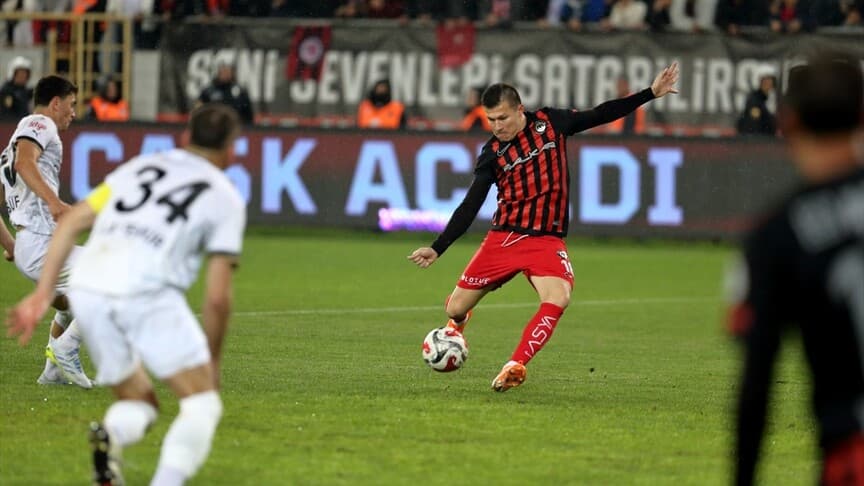 Arca Çorum FK, Sipay Bodrum FK'yi 2-0 yenerek Trendyol 1. Lig play-off finaline yükseldi.