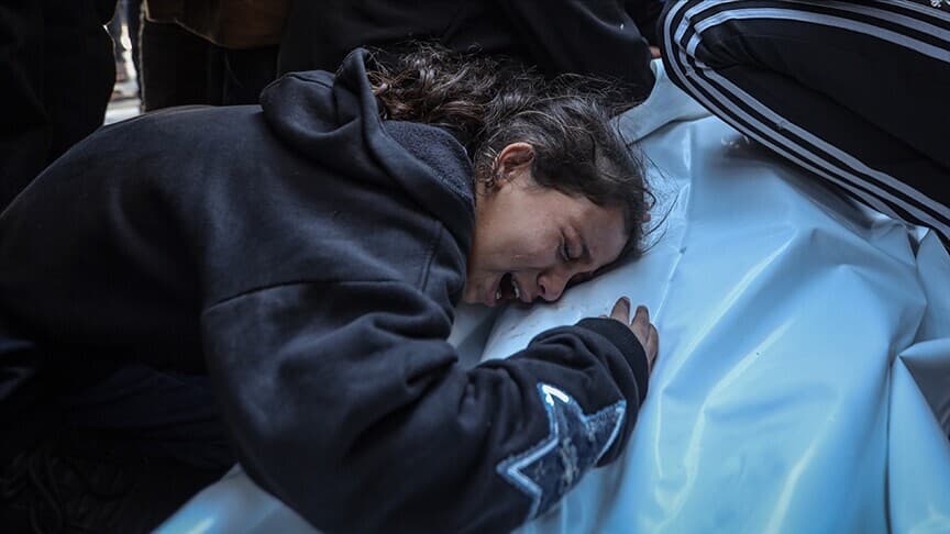 Gazze'de İsrail saldırılarında ölü sayısı 72 bin 757'ye ulaştı