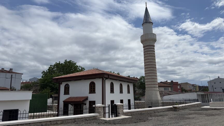 Edirne'deki Şeyh Şüceaddin Camisi yarın ibadete açılıyor