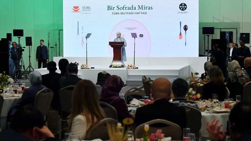 Emine Erdoğan, 'Bir Sofrada Miras' programına katıldı