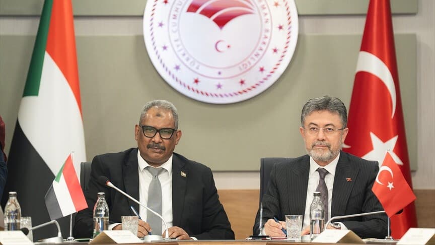 Bakan Yumaklı ve Sudanlı Guraşi, KEK Toplantısı'na katıldı