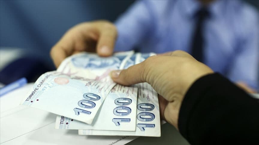 Kamu işçilerine ek ödemenin ilk kısmı yarın ödenecek