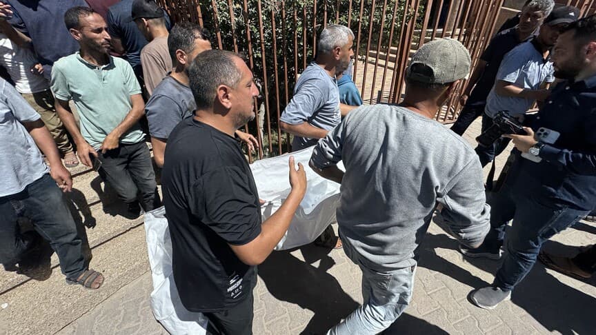 Gazze'deki İsrail saldırısında yaralanan 15 yaşındaki kız çocuğu hayatını kaybetti