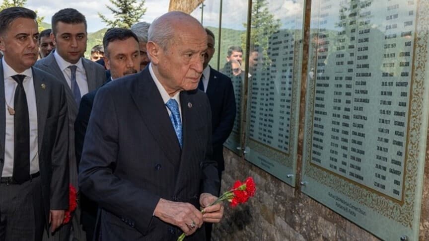 MHP Lideri Bahçeli, Ülkücü Şehitler Anıtı'nı ziyaret etti