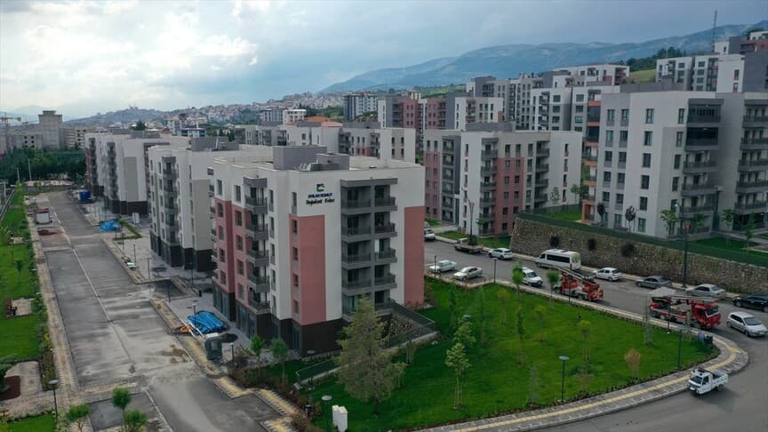 Kahramanmaraş'taki yeni konutlarda depremzedeler Kurban Bayramı'nı kutluyor