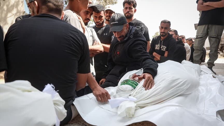Gazze'deki Filistinliler Kurban Bayramı'na zor koşullarda girdi