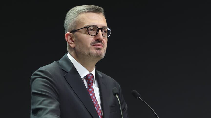 İletişim Başkanı Duran: Türkiye-Azerbaycan işbirliği örnek teşkil ediyor
