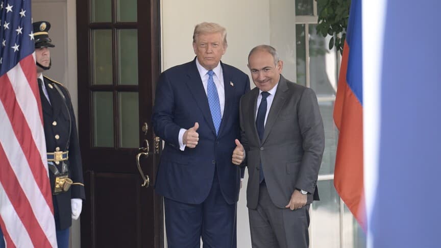 Trump, Paşinyan'a haziran seçimleri için destek vereceğini duyurdu