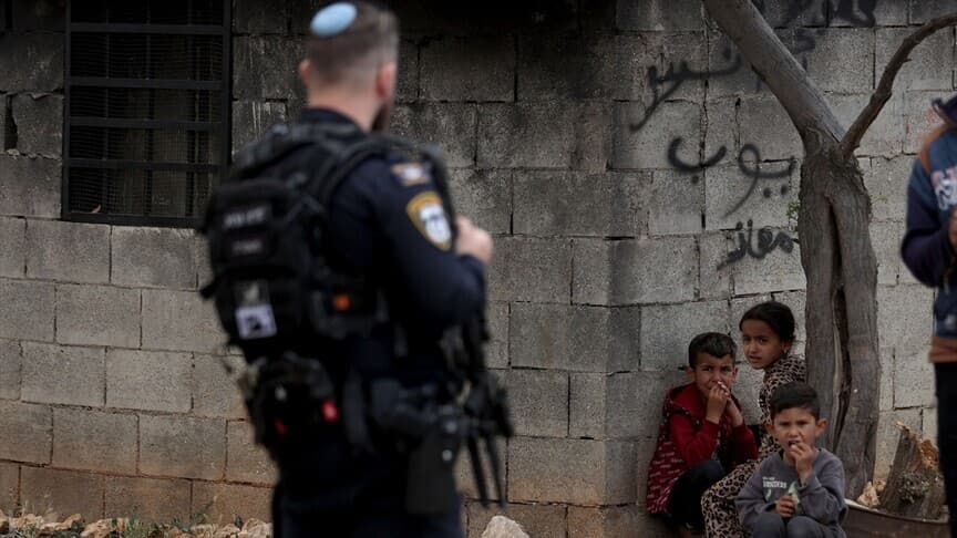 İsrailliler Nablus'taki dini mekanlara baskın düzenledi