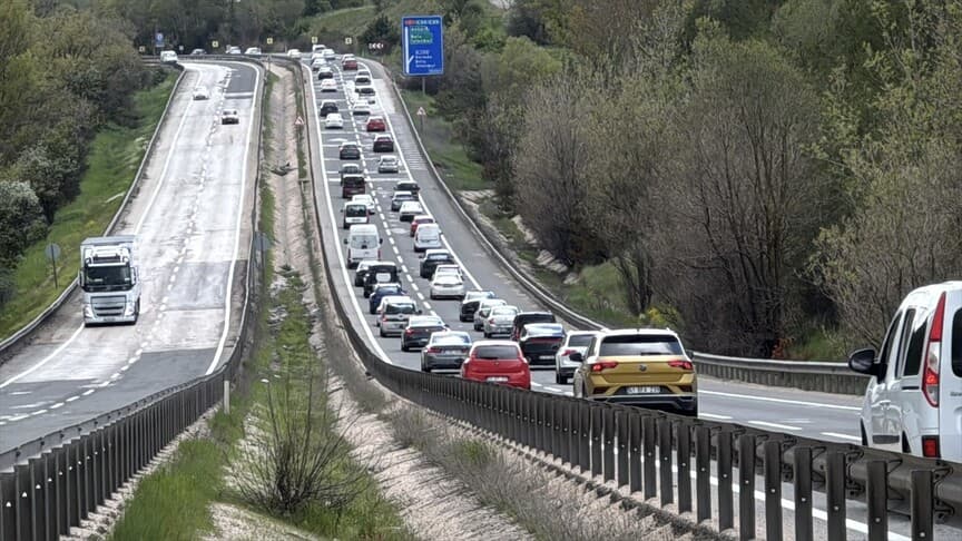 Bayram tatilinden dönüşlerde trafik yoğunluğu başladı