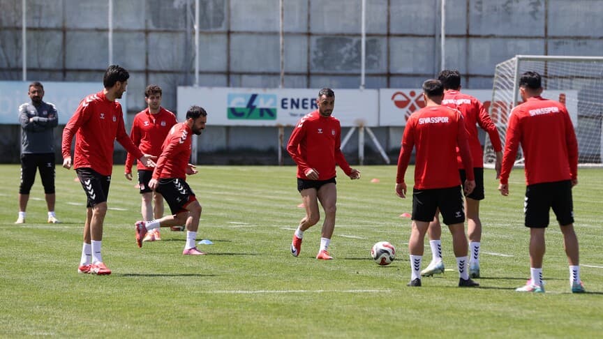 Sivasspor'da yeni yönetim arayışları devam ediyor