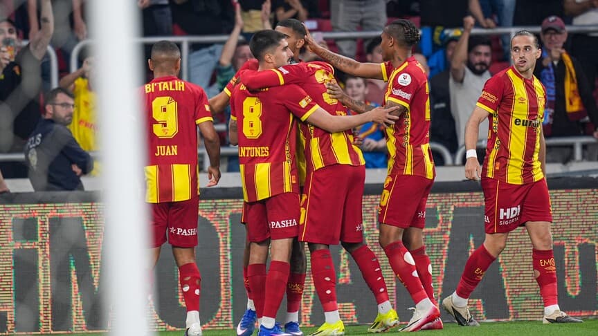 Göztepe, Ekrem Kılıçarslan ve Filip Krastev ile yollarını ayırdı