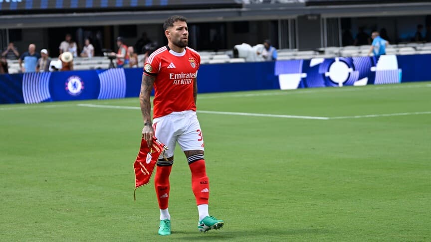 Nicolas Otamendi, River Plate'e transfer oldu