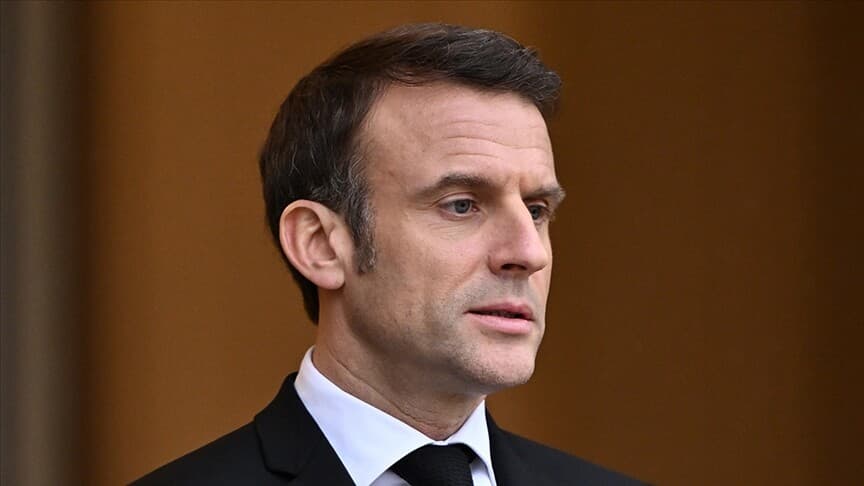 Macron, Fransız donanmasının Rus petrol tankerine müdahale ettiğini duyurdu