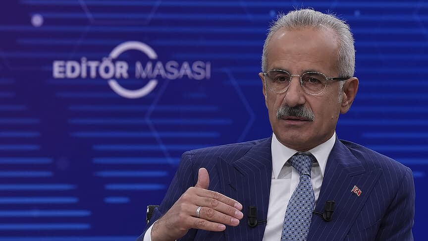 Ulaştırma ve Altyapı Bakanı Uraloğlu, AA Editör Masası'na katılıyor