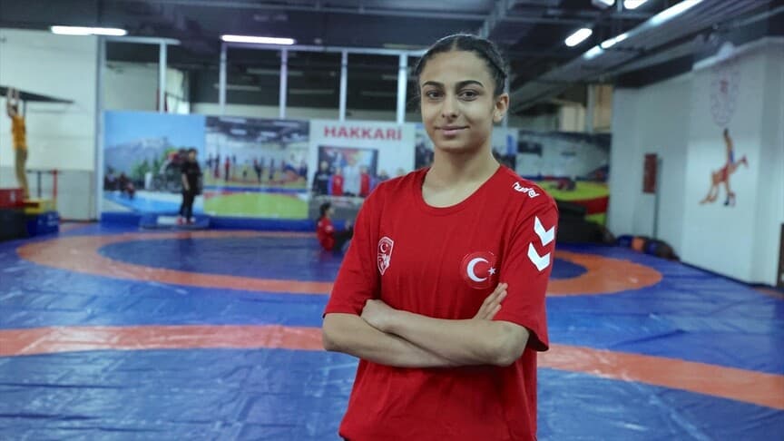Güreşçi Havin Selçuk, başarılarıyla dikkat çekiyor