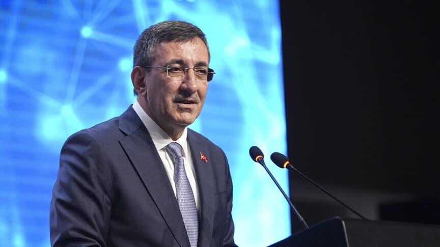 Yılmaz: Gençlerde işsizlik oranı 1,4 puan, kadınlarda 0,6 puan düştü