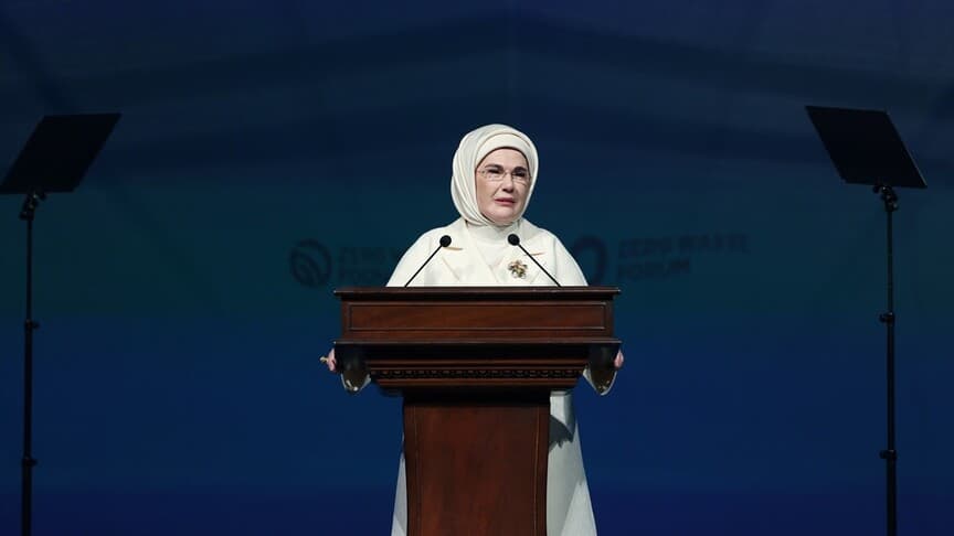 Emine Erdoğan: Sıfır Atık Forumu'nu tarihi bir buluşma olarak görüyoruz