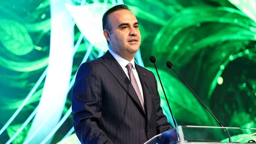 Bakan Kacır, doğal kaynakları koruyan yatırımlara öncelik verdiklerini açıkladı