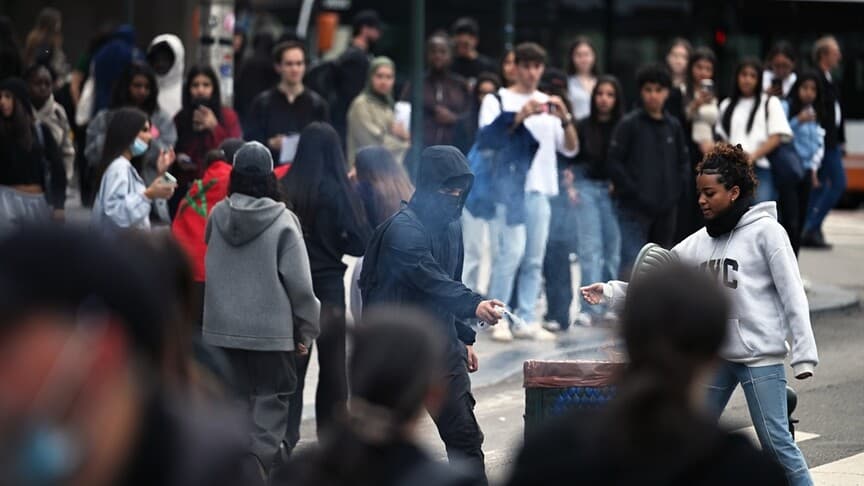 Brüksel'de eğitim tasarruflarına karşı yeni protesto düzenlendi