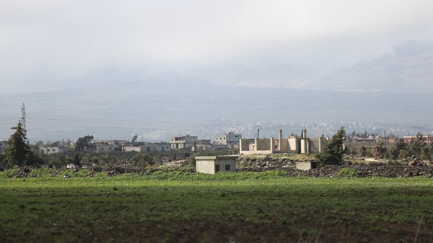 İsrail güçleri Suriye'nin güneyindeki Dera kırsalında bir köye baskın düzenledi