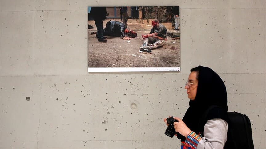 Tahran'da ABD-İsrail savaşına dair fotoğraf sergisi açıldı