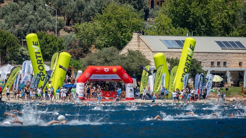 26. Uluslararası Arena AquaChallenge Yüzme Şampiyonası Kaş'ta gerçekleştirildi