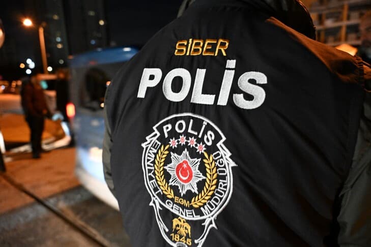 Antalya merkezli yasa dışı bahis operasyonunda 72 kişi gözaltına alındı