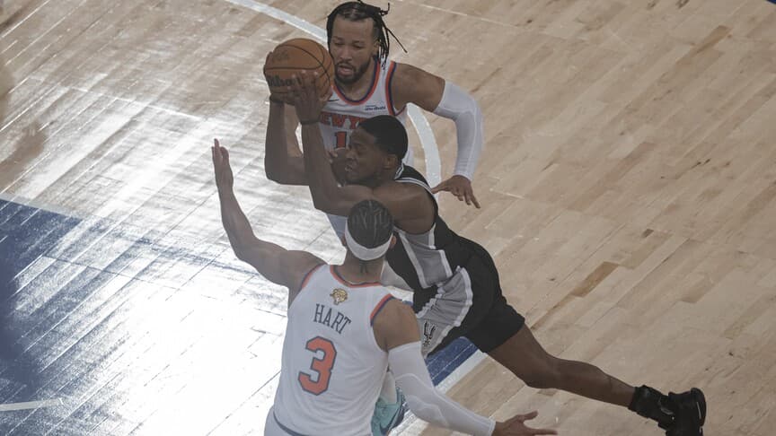 Spurs, Knicks'i 115-111 yenerek NBA final serisinde durumu 2-1 yaptı