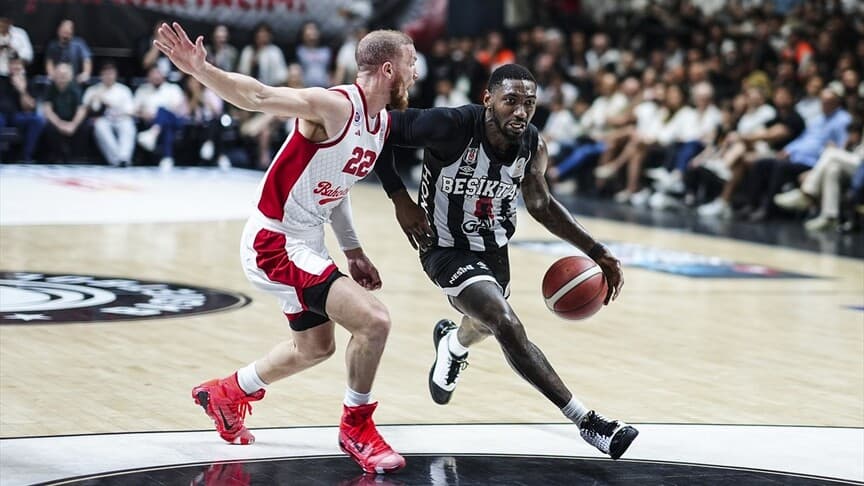 Beşiktaş GAİN, Bahçeşehir Koleji'ni yenerek finale yükseldi