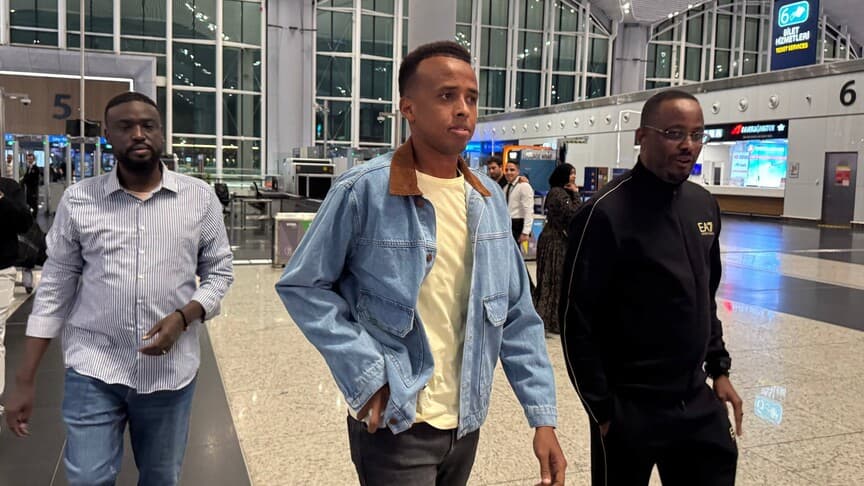Somalili hakem Artan, ABD'ye girişi reddedilince İstanbul'dan döndü