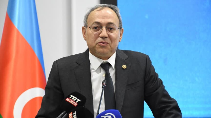 MHP'li Topsakal, Cengiz Aytmatov'u 18. ölüm yıl dönümünde andı