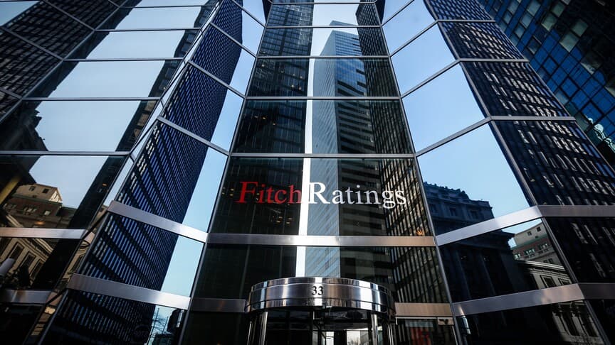 Fitch Ratings Halkbank'ın notunu b seviyesine yükseltti