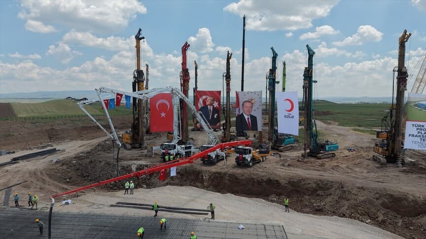 Ankara'da Türk Kızılay Plazma İlaç Tesisi'nin temeli atıldı