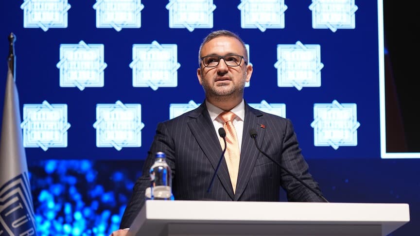 TCMB Başkanı Karahan: Kredi büyümesini yönetmek için sınırları kullanıyoruz