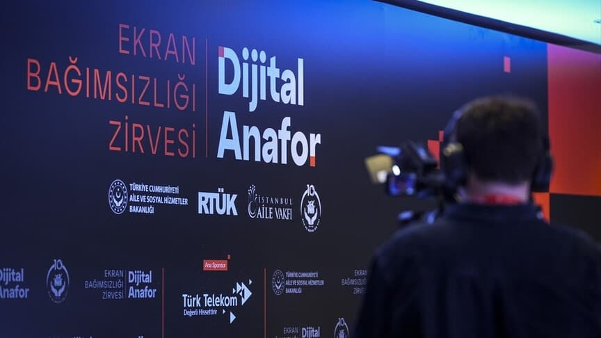 Dijital Anafor: Ekran Bağımsızlığı Zirvesi ikinci gününde devam ediyor