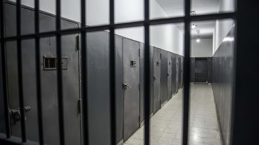 İsrail hapishanesinde 25 yıl kalan Filistinli tutuklu hayatını kaybetti