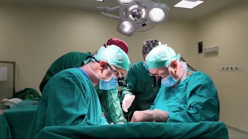 İnönü Üniversitesi'nde 8'li çapraz karaciğer nakli gerçekleştirildi