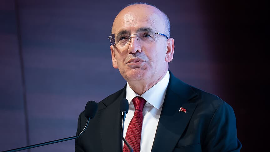 Bakan Şimşek: Türkiye'yi küresel üretim merkezi yapma çabalarımız sürüyor