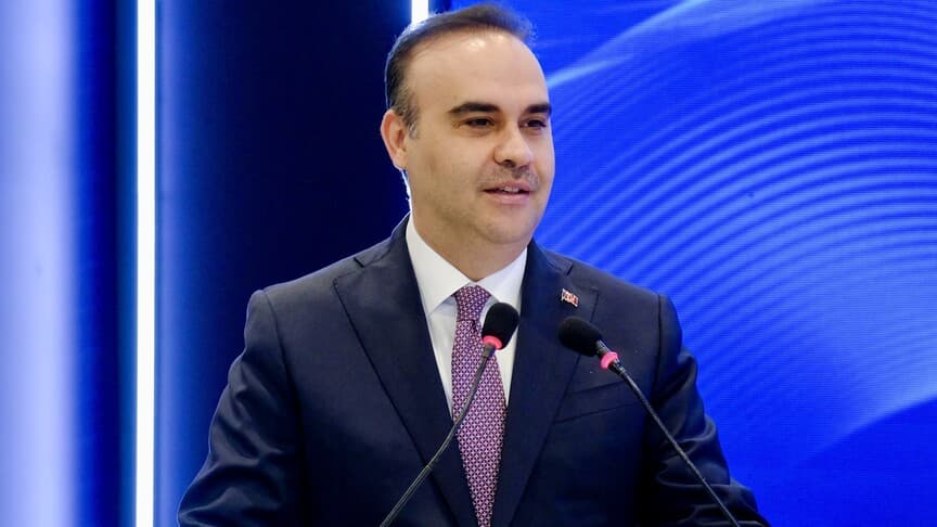 Bakan Kacır: Nisan'da yüksek teknoloji üretimi yüzde 36,8 arttı