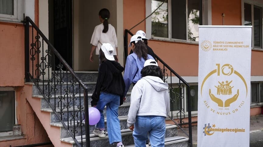 Devlet korumasındaki çocuklar travmalarını aşmak için merkezde destek alıyor