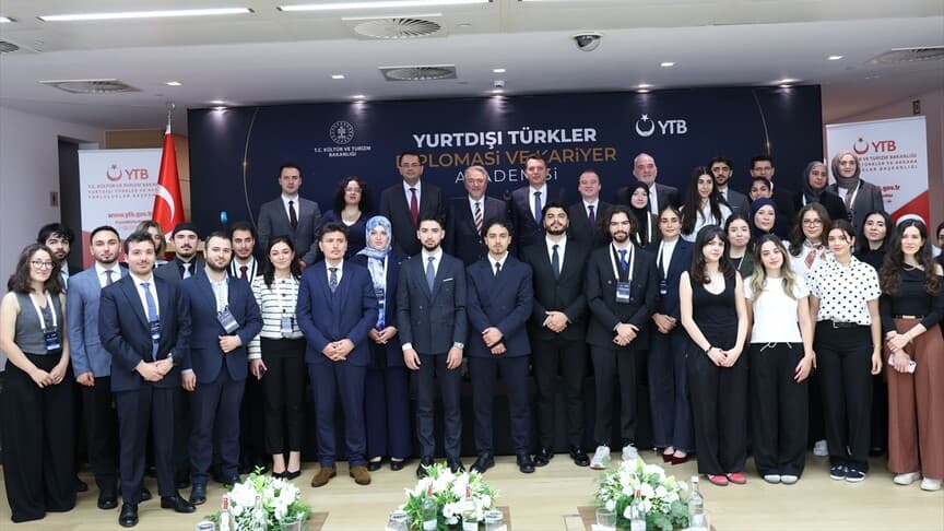 Brüksel'de YTB'nin Diaspora Diplomasi ve Kariyer Akademisi başladı